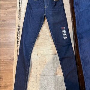 Levi's 720 High-Rise Super Skinny Jeans in Dark Blue